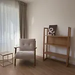 Апартаменты Zentrales Studio-appartment Mit Terrasse *