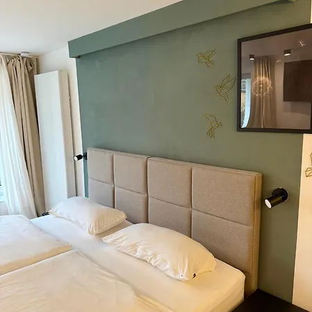 公寓 Zentrales Studio-appartment Mit Terrasse