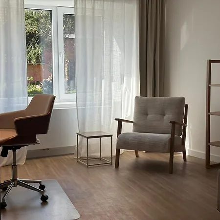 Zentrales Studio-appartment Mit Terrasse Apartamento *